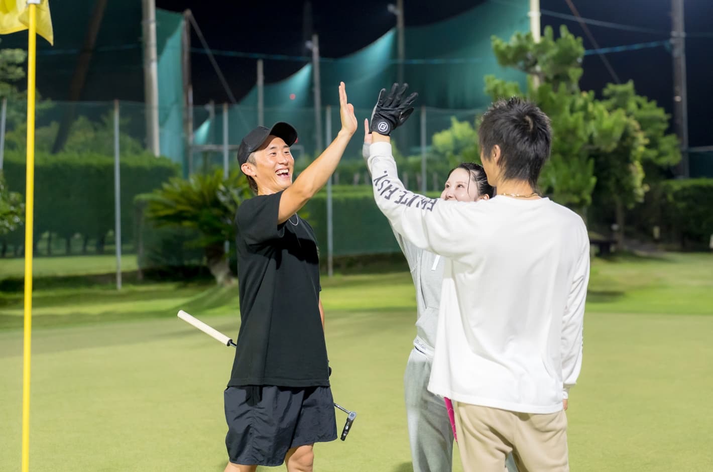 いつでも気軽にナイトゴルフ